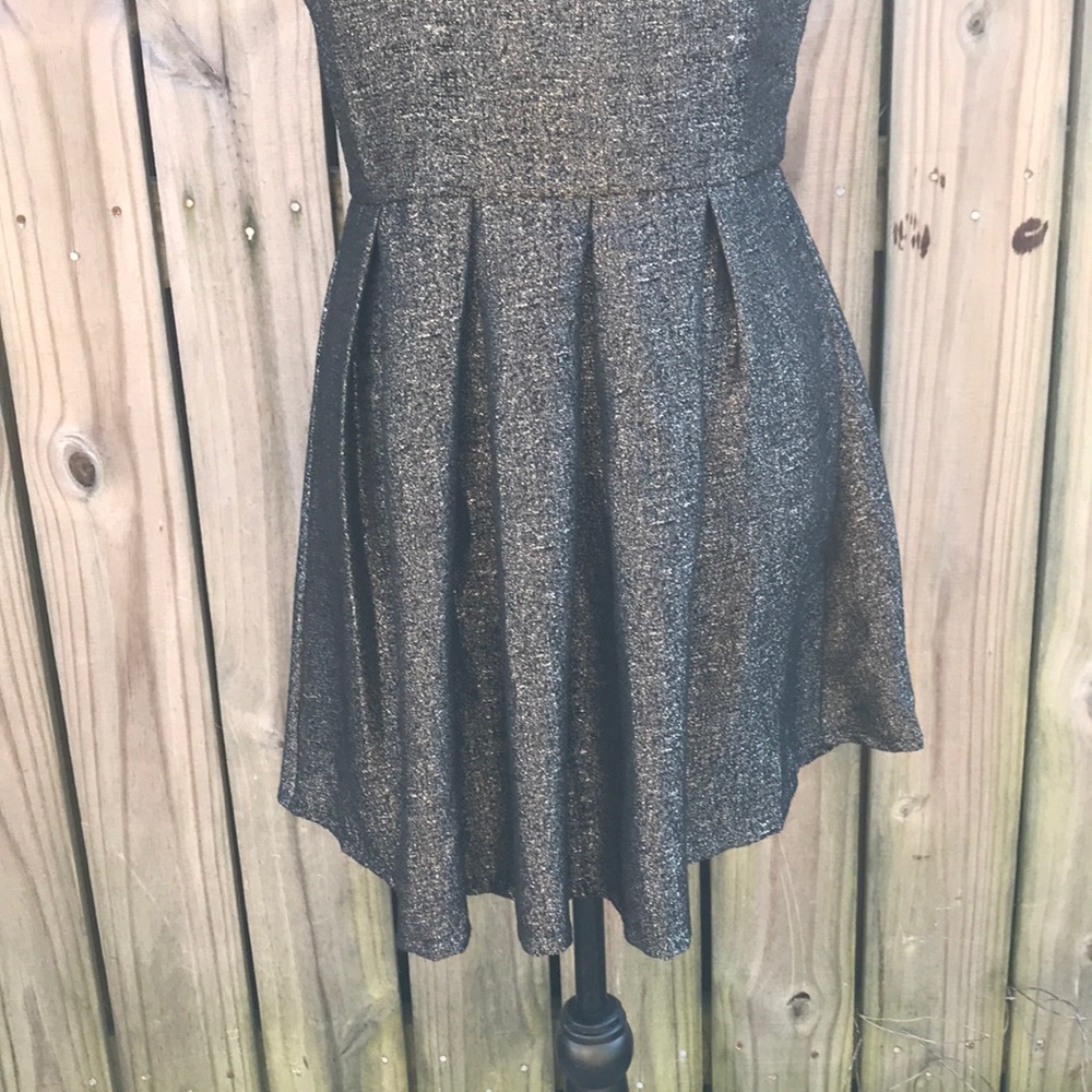 One Love Clothing Dress - Medium - Picture 4 of 6